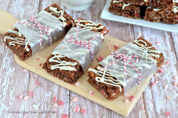 Peppermint Hot Chocolate Granola Bars