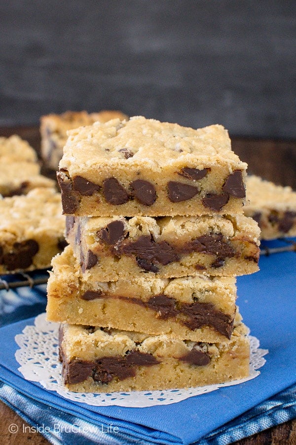 A stack of four congo bars on a blue towel.