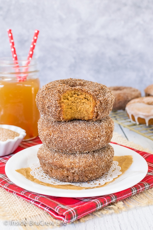 Apple Cider Donut Cake With White Cake Mix