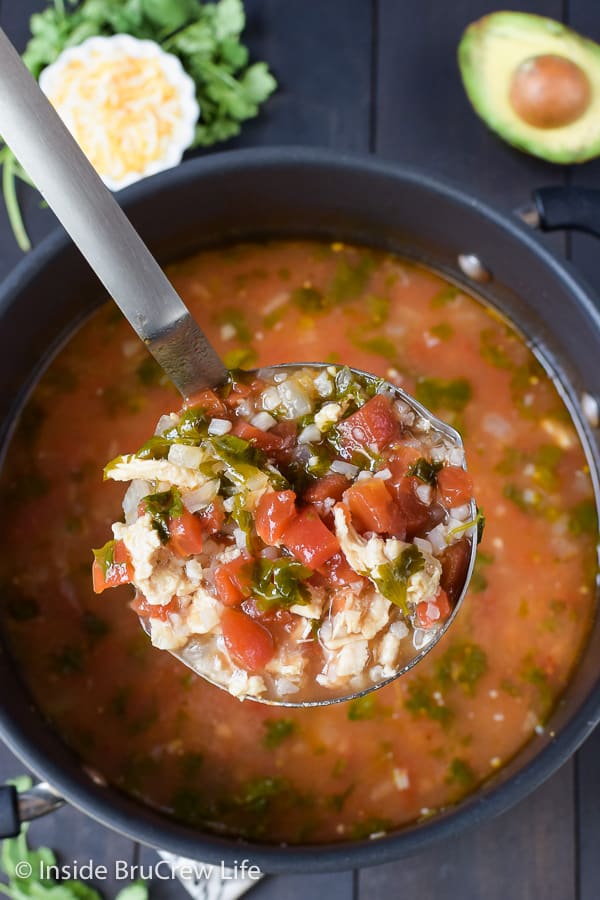 Spicy Chicken and Rice Soup - make a pot of this easy chicken and rice soup in less than 30 minutes. Make this delicious recipe for busy cool nights. #soup #comfortfood #chickenandrice #chickensoup #healthy #lowcarb
