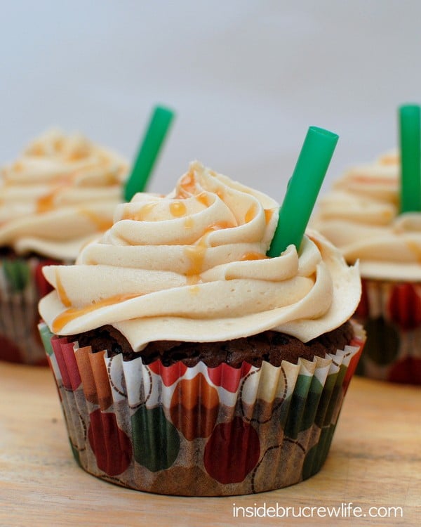 Salted Caramel Mocha Brownie Cups - the caramel candy center and salted caramel frosting makes these brownies a hit every time. Make this easy recipe for any party or picnic and watch them disappear. #brownies #cupcakes #frosting #saltedcaramel #recipe #sweetandsalty