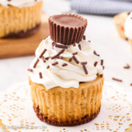 Mini Peanut Butter Cheesecakes with Reese’s Crust