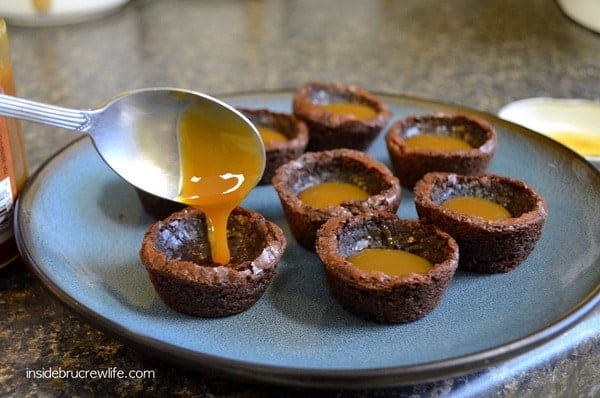 milky way brownie cups - caramel