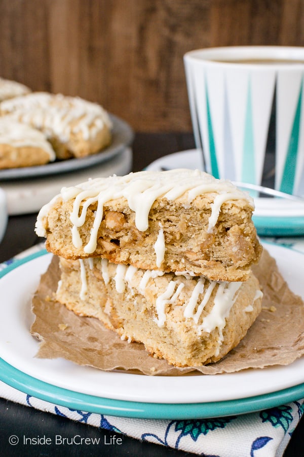 Salted Caramel White Chocolate Mocha Scones - homemade scones that are light and flakey are the perfect breakfast. Make this easy sweet and salty recipe and enjoy them with coffee. #scones #homemade #saltedcaramel #whitechocolate #mocha #breakfast