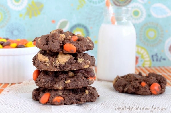 Banana Reeses Cookies https://insidebrucrewlife.com