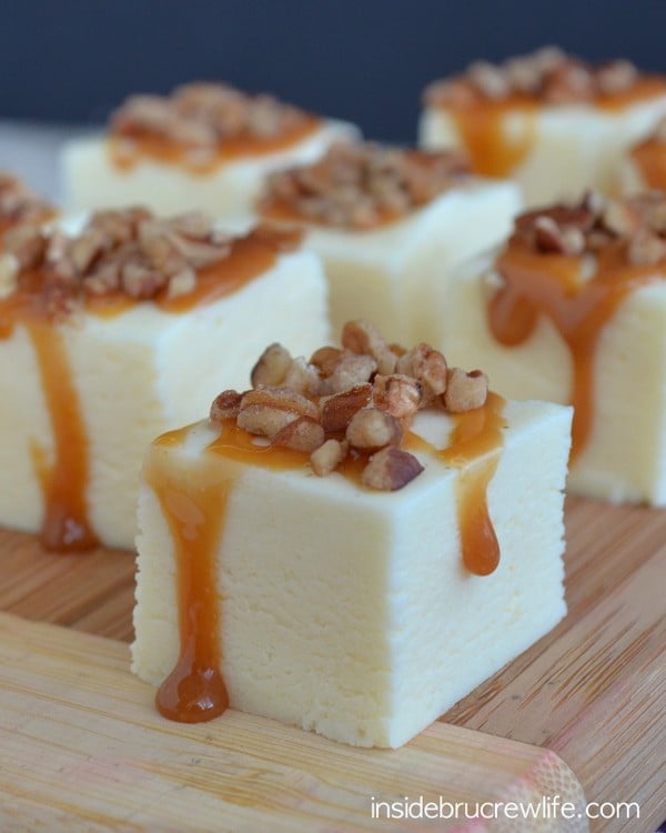 This easy cheesecake fudge is topped with caramel and pecans for a fun turtle taste!