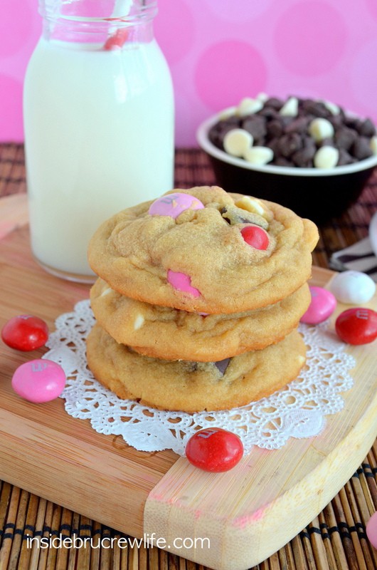 M&M Peanut Butter Pudding Cookies - soft peanut butter cookies full of chocolate chips and M&M candies