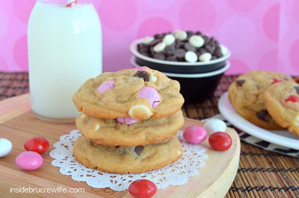 M&M Peanut Butter Pudding Cookies - soft peanut butter cookies full of chocolate chips and M&M candies
