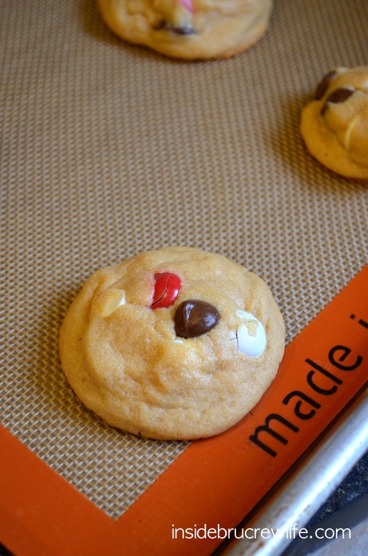 M&M Peanut Butter Pudding Cookies - soft peanut butter cookies full of chocolate chips and M&M candies