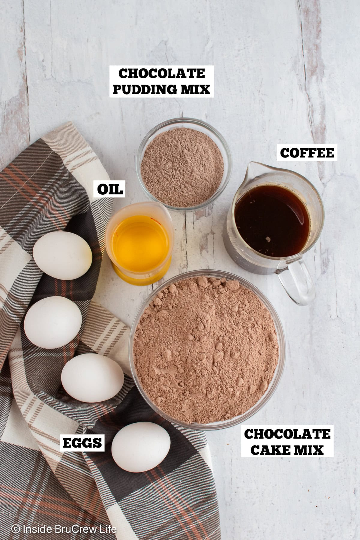 Mocha cupcakes ingredients with text labels.