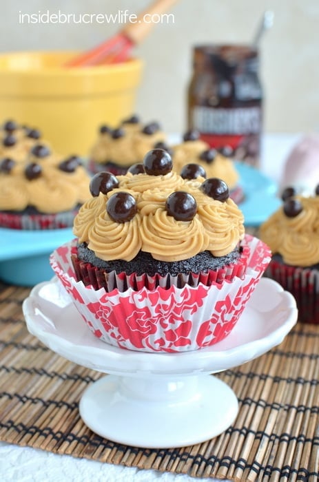 These mocha cupcakes have a hidden fudge pocket and coffee butter cream on top.  They will not last long when you make them!!!