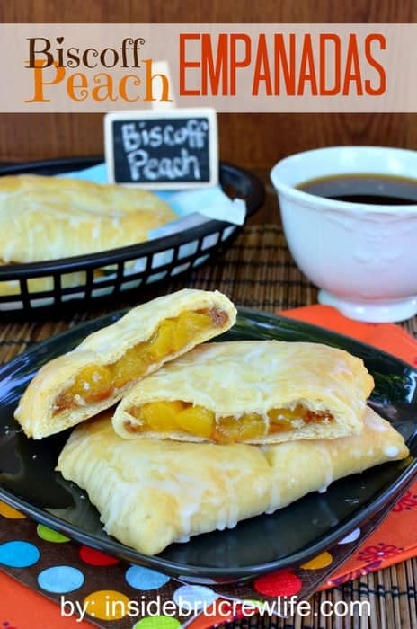 Biscoff Peach Empanadas - peach pie filling and cookie butter makes the best little pies! Awesome dessert recipe!