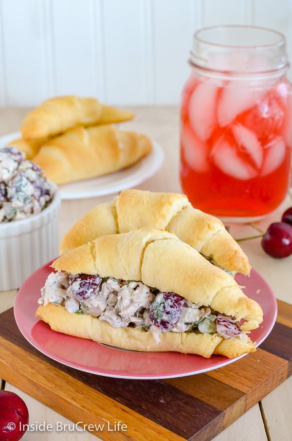 Cherry Walnut Chicken Salad - walnuts and fresh cherries add a delicious flavor and crunch to this easy chicken salad. Make this recipe for dinner and serve it on rolls or salad! #chicken #salad #cherry #recipe #freshcherries #chickensalad