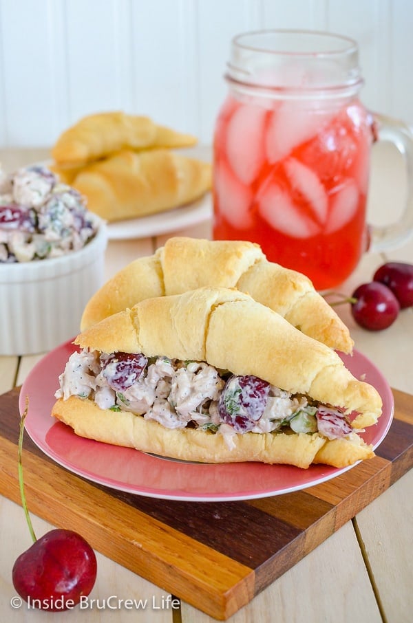 Cherry Walnut Chicken Salad - adding fresh cherries and walnuts makes this easy chicken salad taste so good. Easy recipe to make for dinner! #chicken #salad #cherry #recipe #freshcherries #chickensalad