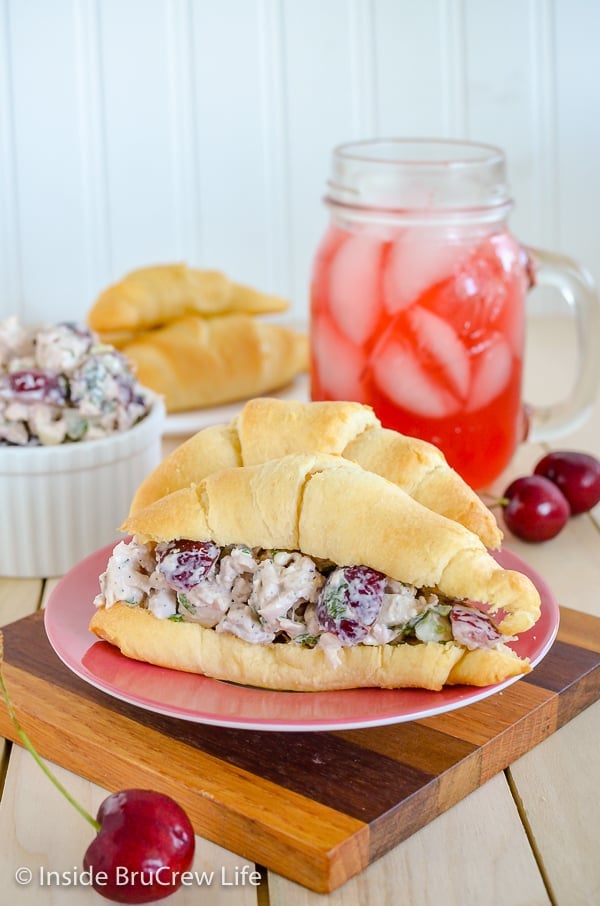 Cherry Walnut Chicken Salad - fresh cherries and walnuts give this easy chicken salad a great flavor and crunch. Make this easy recipe for dinner and serve it on rolls or a salad! #chicken #salad #cherry #recipe #freshcherries #chickensalad