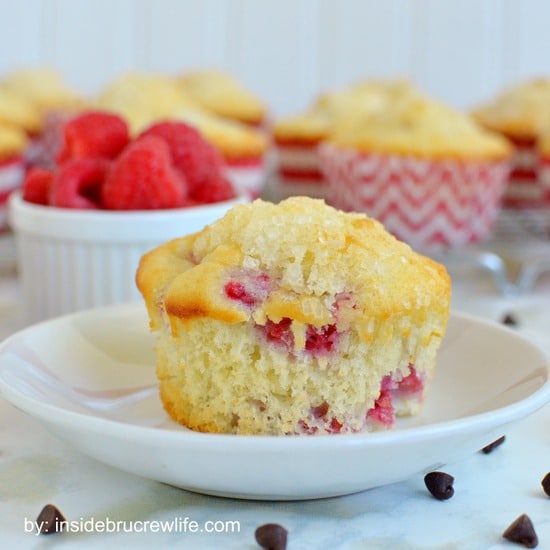 Raspberry Chocolate Chip Muffins | Inside BruCrew Life - easy baking mix muffins filled with fresh raspberries and chocolate chips #muffins #raspberry
