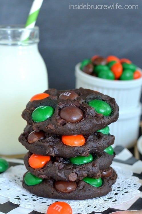 Dark Chocolate Mint M&M Cookie Recipe! - Never Ending Journeys