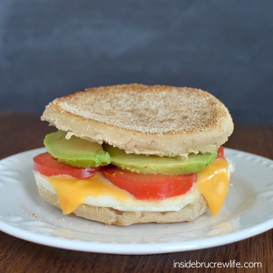 Tomato Avocado Egg Sandwich - the traditional egg sandwich gets a twist from tomato, avocado, and cheese https://insidebrucrewlife.com