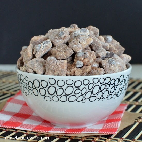 Chocolate Chip Cookie Muddy Buddies - chocolate chip cookie coated chex mix makes this so irresistible   www.insidebrucrewlife.com