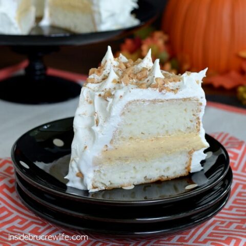 Angel Food Cake with Pumpkin Filling