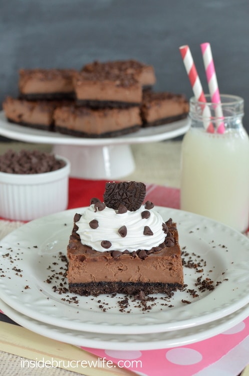 Triple Chocolate Cheesecake Bars - triple chocolate in these cheesecake bars makes them a decadent treat after any meal www.insidebrucrewlife.com