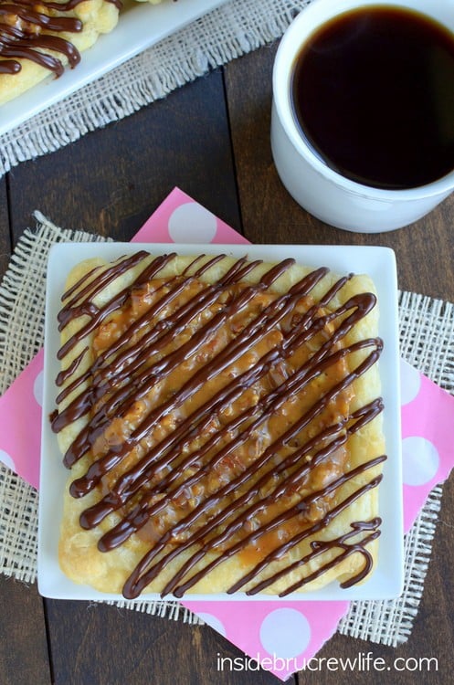 These puff pastry sheets filled with a maple cheesecake and a caramel pecan topping are a great holiday dessert.