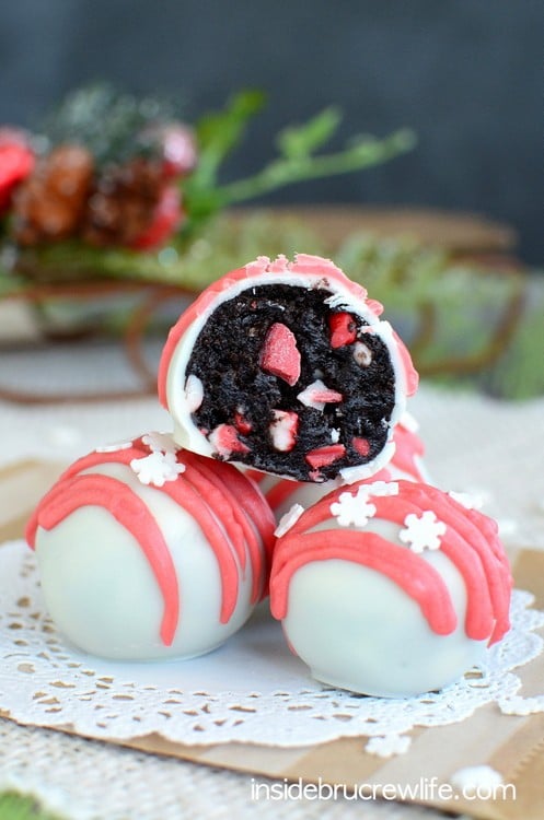 Peppermint Crunch Oreo Truffles 