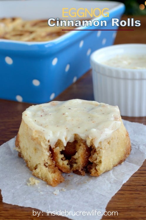 These easy NO YEAST cinnamon rolls can be made and eaten in less than an hour