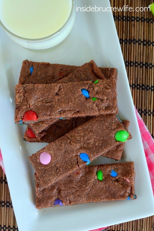 Nutella M&M Bars - these easy bars are soft and full of Nutella and candy