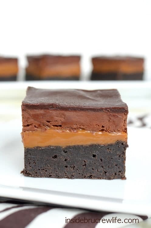 Caramel Milky Way Brownies - caramel and a chocolate topping make these brownies absolutely amazing!