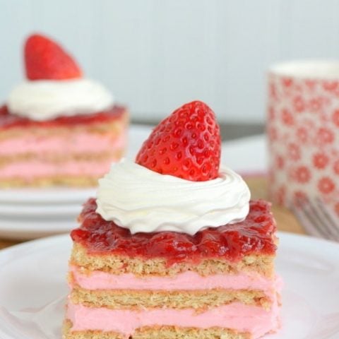 Strawberry Shortcake Eclair Cake