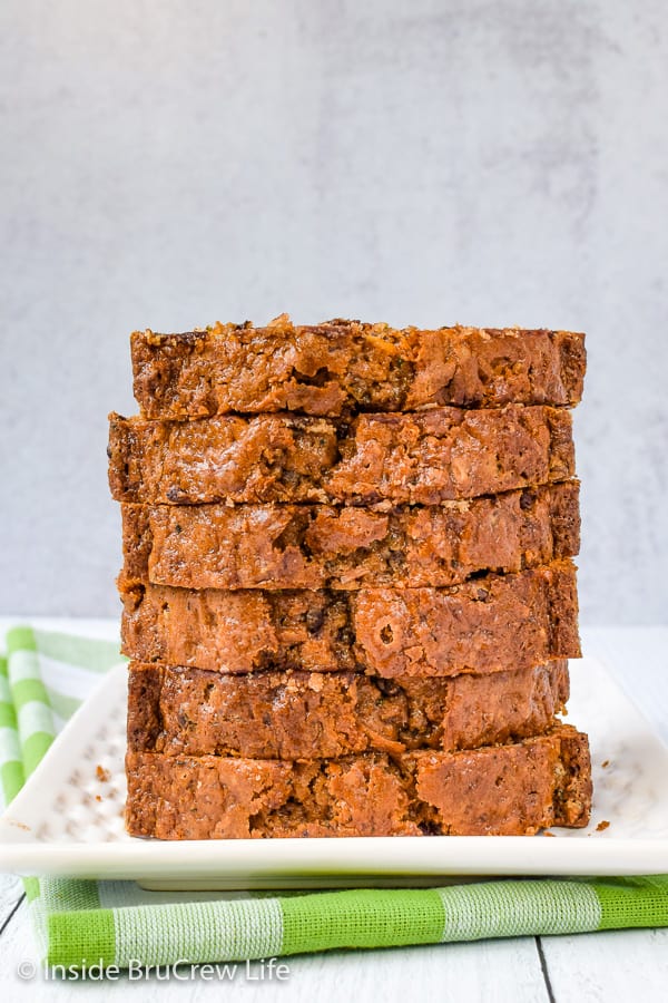 Best Chocolate Chip Zucchini Bread - this soft zucchini bread is a delicious way to enjoy your greens. Make this easy recipe and enjoy the loaded sweet bread with your coffee. #zucchini #sweetbread #breakfast #brunch #recipe