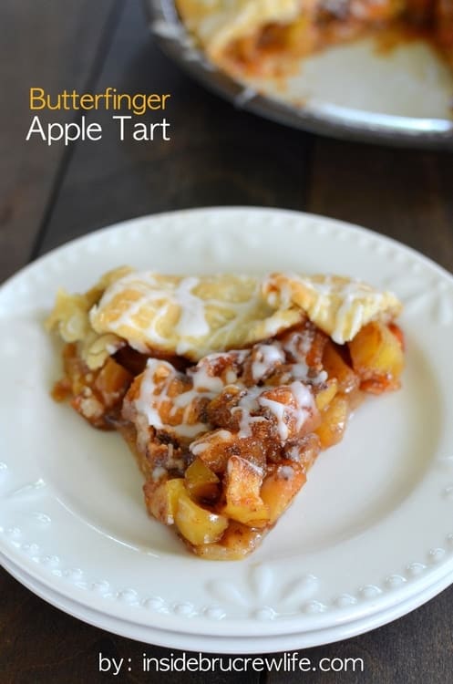 Butterfinger Apple Tart - Butterfinger candy bars and cooked cinnamon apples make this a delicious and fun tart for dessert. Awesome recipe!