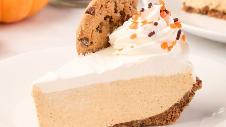 No Bake Pumpkin Cheesecake Pie - Inside BruCrew Life