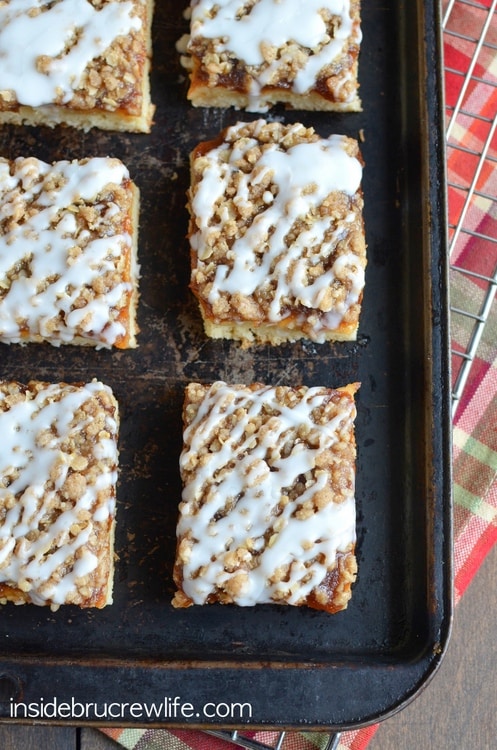 Apple butter and a cinnamon crumble topping make this the perfect fall cake for breakfast or snack.