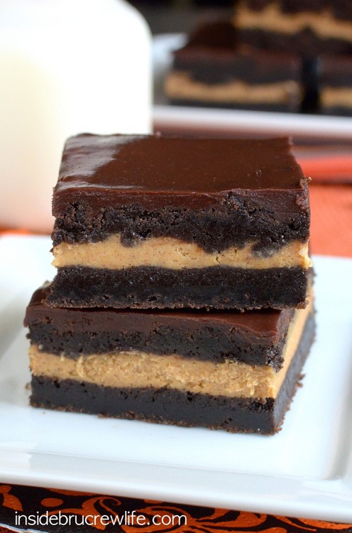 Pumpkin cheesecake layered with chocolate cookie bars and more chocolate.  This is the fall dessert you need!
