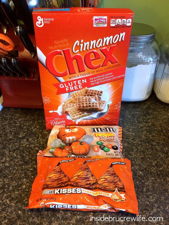 Cinnamon Pumpkin Spice Muddy Buddies ingredients