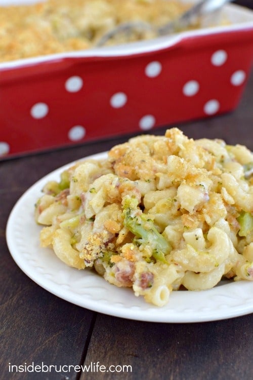 Easy homemade macaroni and cheese gets a fun twist from the bacon, broccoli, and cracker topping. It is amazing!