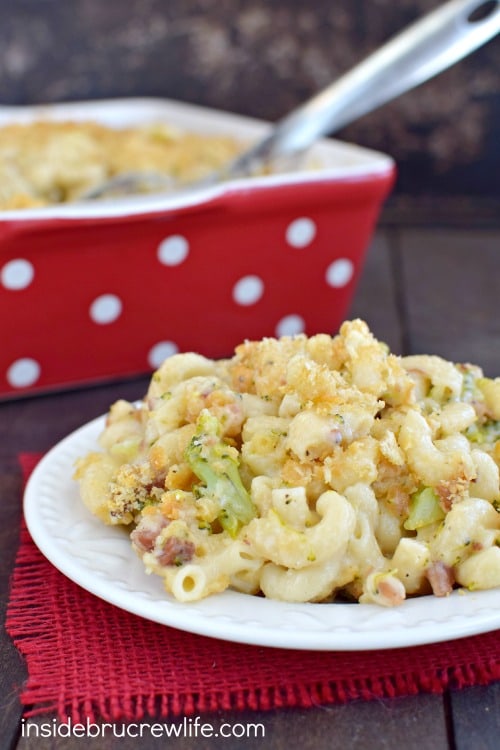 Easy homemade macaroni and cheese gets a fun twist from the bacon, broccoli, and cracker topping. It is amazing!