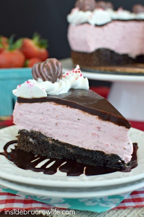 Strawberry Mousse Brownie Cake 