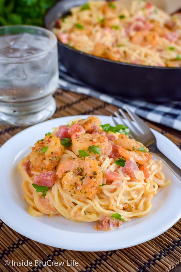 Spicy Parmesan Shrimp Scampi - shrimp and pasta tossed in an easy cheese sauce makes a delicious comfort food meal in minutes. #pasta #shrimp #shrimpscampi #easyrecipe #parmesan