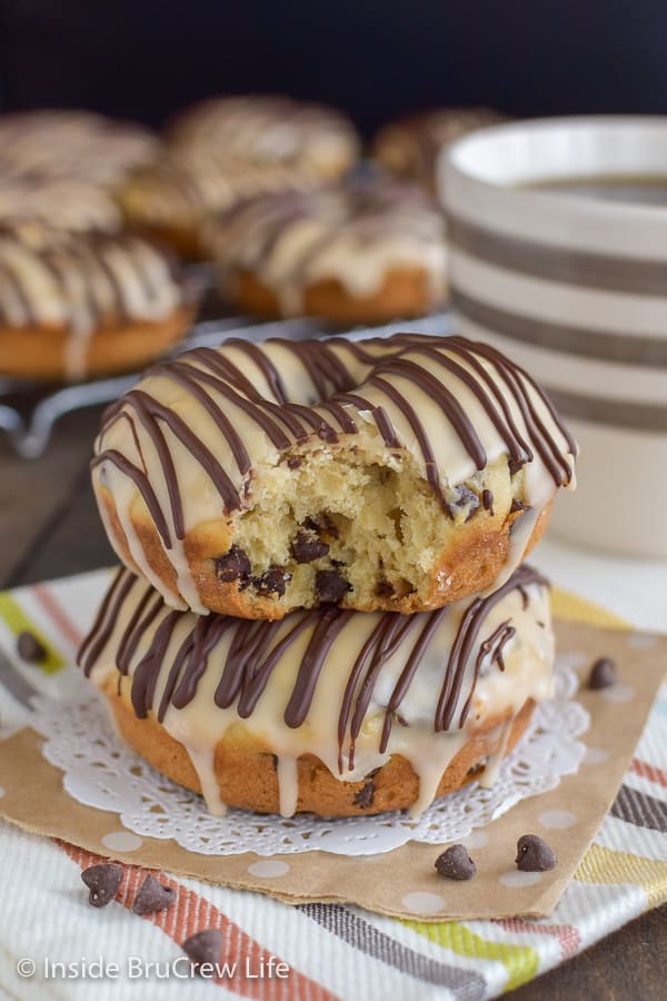 Mocha Chocolate Chip Donuts - coffee and chocolate chips give these homemade baked donuts a delicious pick me up. Make this easy recipe for breakfast or after school snacks. #donuts #homemade #chocolatechip #mocha #coffee #breakfast
