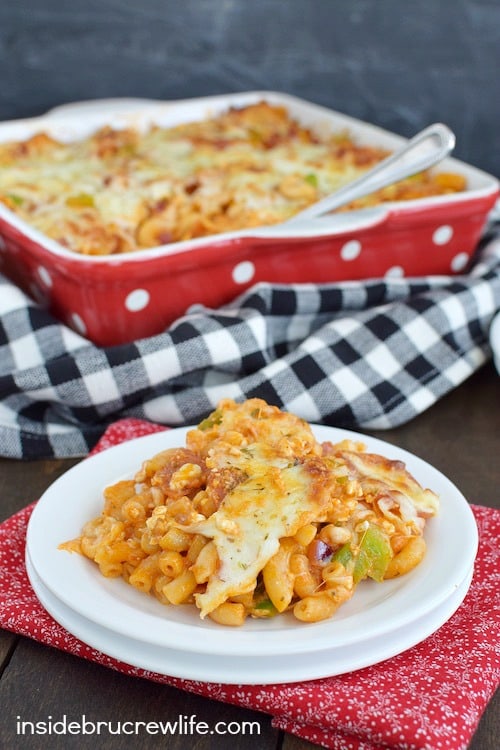 Your favorite pizza toppings added to macaroni and cheese is always a good idea!! This meal will disappear!
