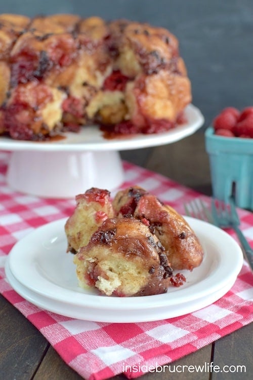 Chocolate chips and fresh raspberries make this easy coffee cake a delicious breakfast or brunch choice. #becomeabetterbaker