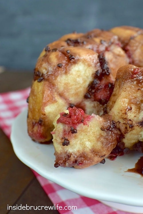 Chocolate chips and fresh raspberries make this easy coffee cake a delicious breakfast or brunch choice. #becomeabetterbaker