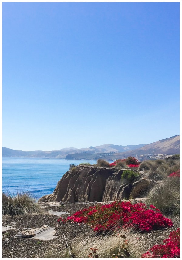 View of the bay and blue skies in Pismo Beach California