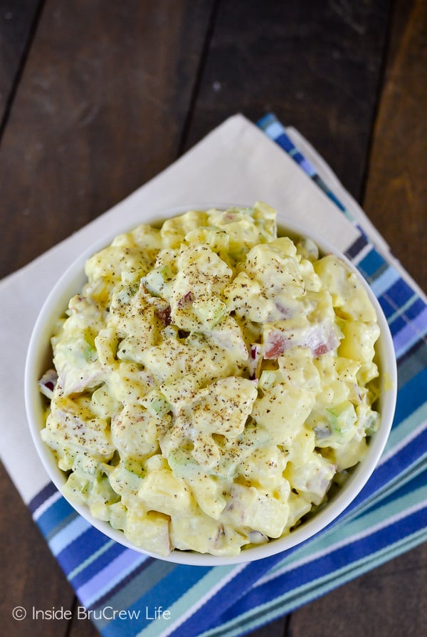 Mom's Potato Salad - this creamy and delicious picnic salad is made just like mom used to make. Try this recipe for all your summer picnics! #salad #picnic #potatosalad #traditional #recipe #summersalads