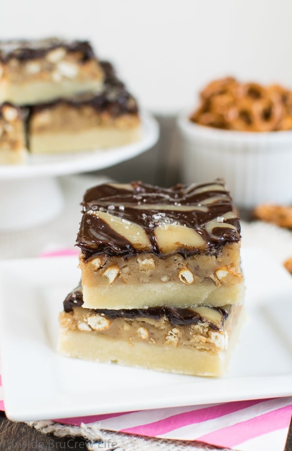 Chocolate, pretzels, and pecans add a fun sweet and salty twist to these caramel shortbread squares.