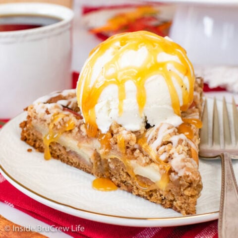 Apple Crumble Cake Recipe
