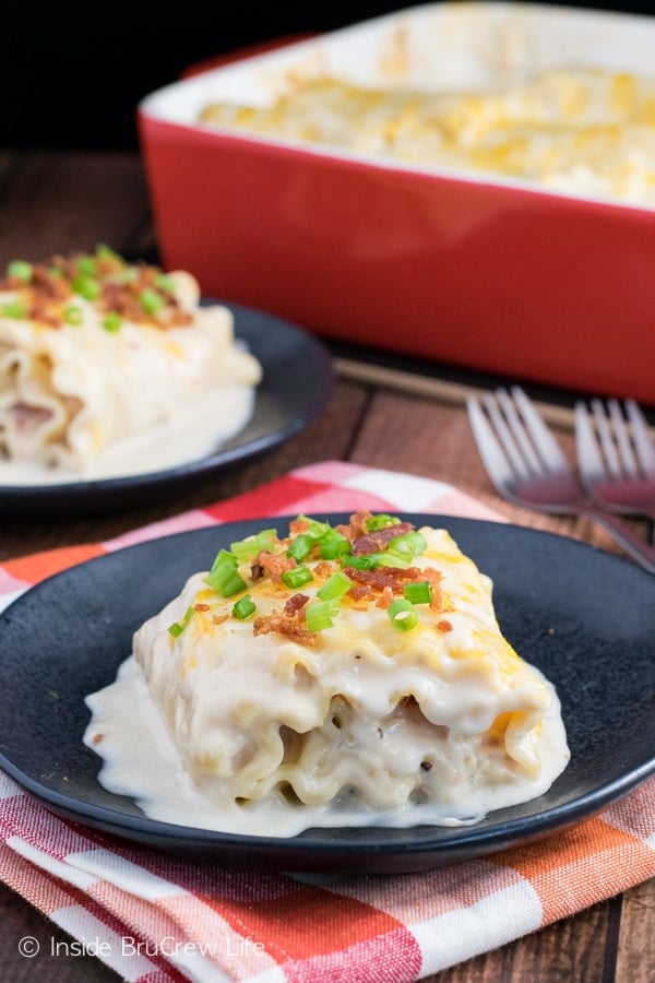 Chicken Bacon Alfredo Lasagna Rolls